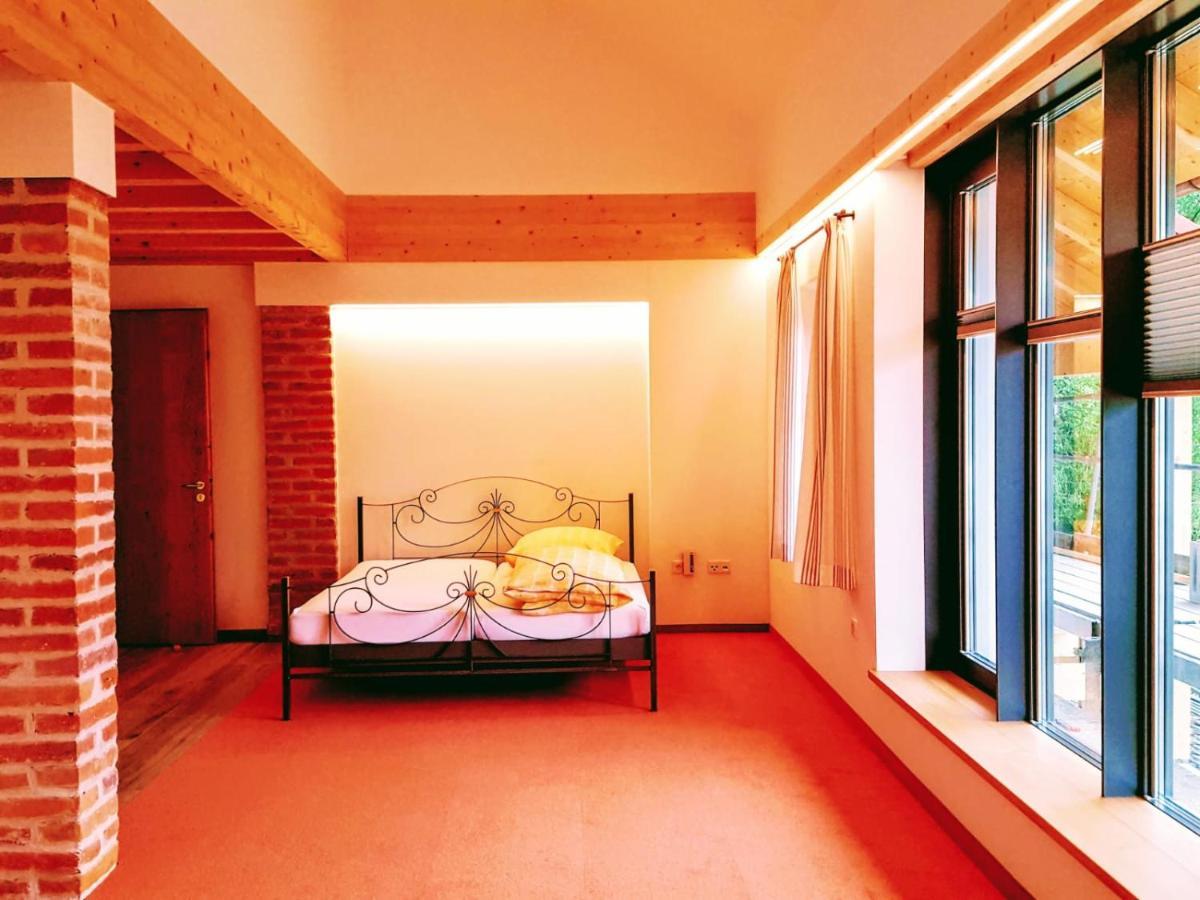 Sunhill Appartments, Klimatisiert Winhoring Esterno foto