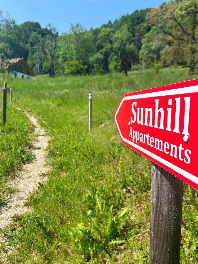 Sunhill Appartments, Klimatisiert Winhoring Esterno foto
