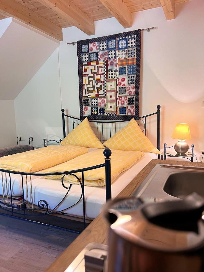 Sunhill Appartments, Klimatisiert Winhoring Esterno foto