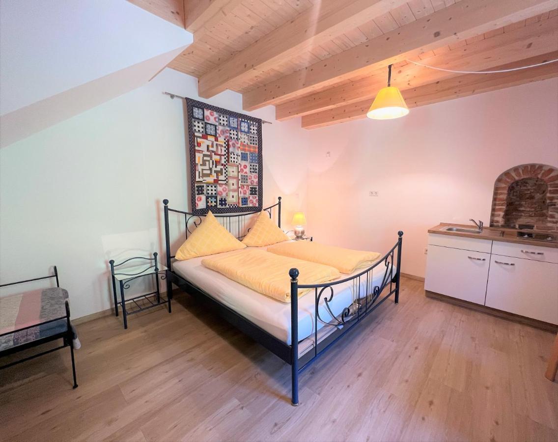 Sunhill Appartments, Klimatisiert Winhoring Esterno foto