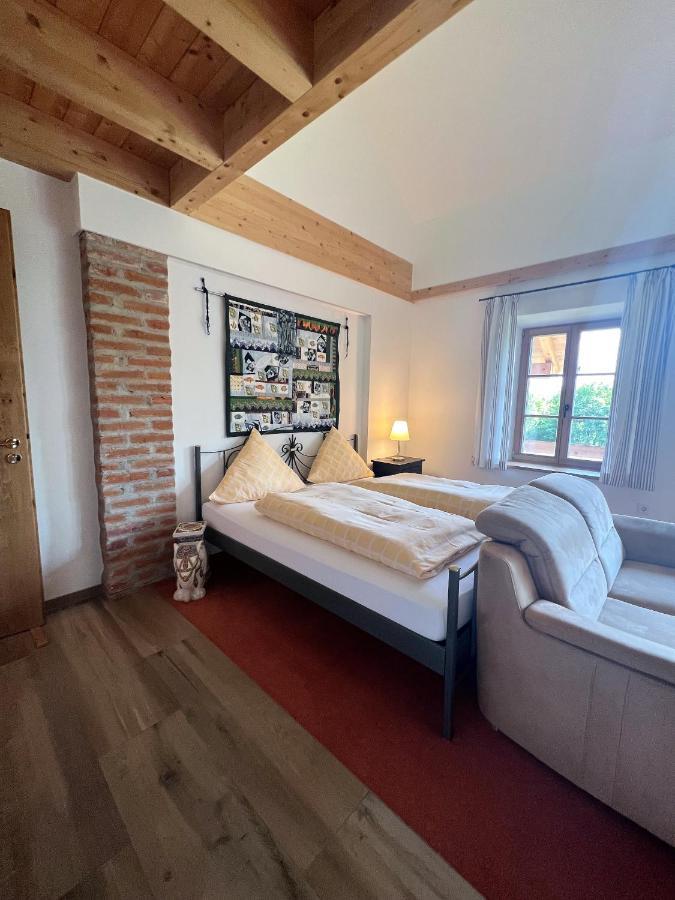Sunhill Appartments, Klimatisiert Winhoring Esterno foto